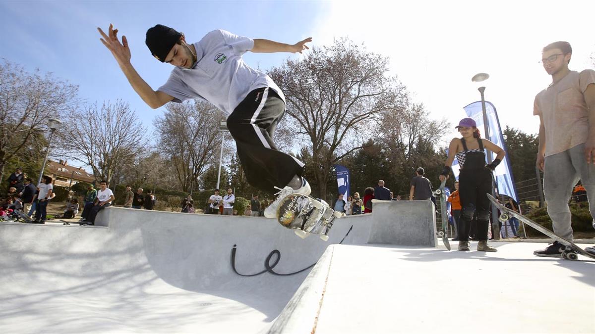 Con la presencia de los familiares y el alcalde de Las Rozas