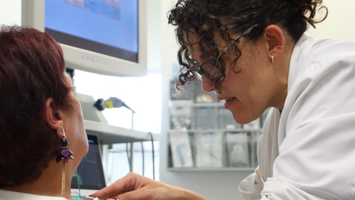 Esta técnica permite la realización de diferentes procedimientos laríngeos realizados de manera ambulatoria