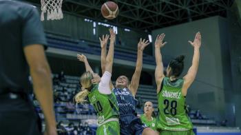 El encuentro terminó con un 75-80