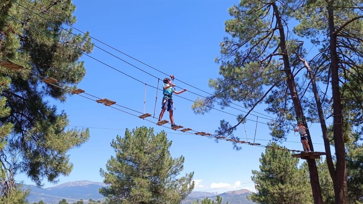 Dejóvenes presenta su programación de verano con actividades tecnológicas, naturaleza, piscina y aventura para jóvenes de 14 a 30 años