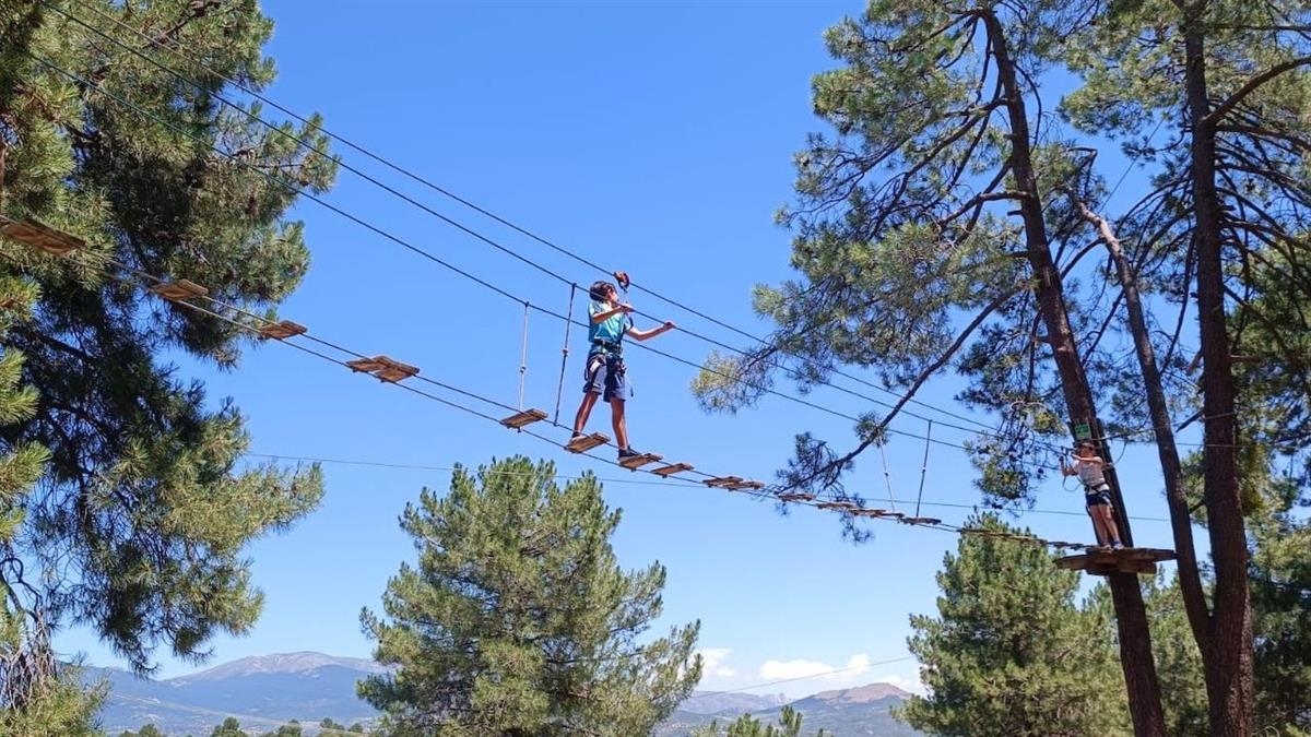 Dejóvenes presenta su programación de verano con actividades tecnológicas, naturaleza, piscina y aventura para jóvenes de 14 a 30 años