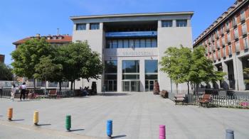 Destinado a menores de 30 años, posibilita la incorporación de 32 desempleados a la plantilla municipal con un contrato de prácticas por 6 meses