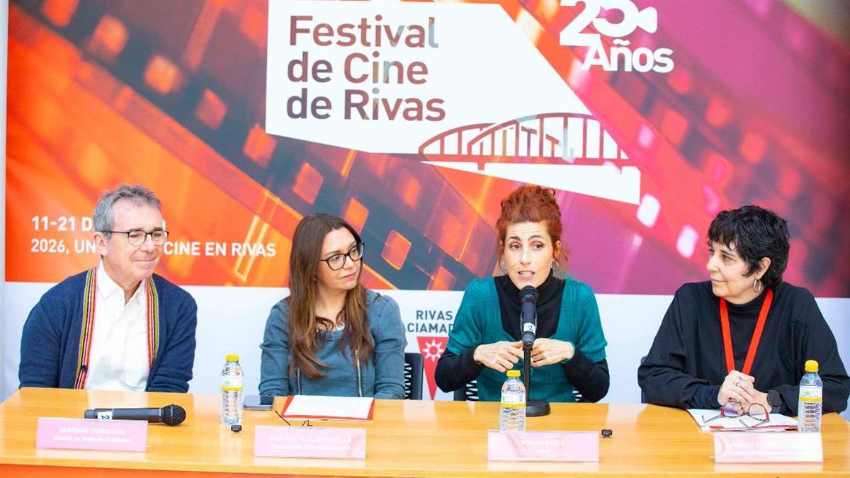 La entrega del premio 'Cine y Compromiso' reconoce la trayectoria del cineasta Fernando León de Aranoa