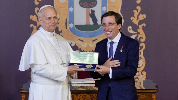 León XIV recibe la llave de Oro de la Villa de Madrid 