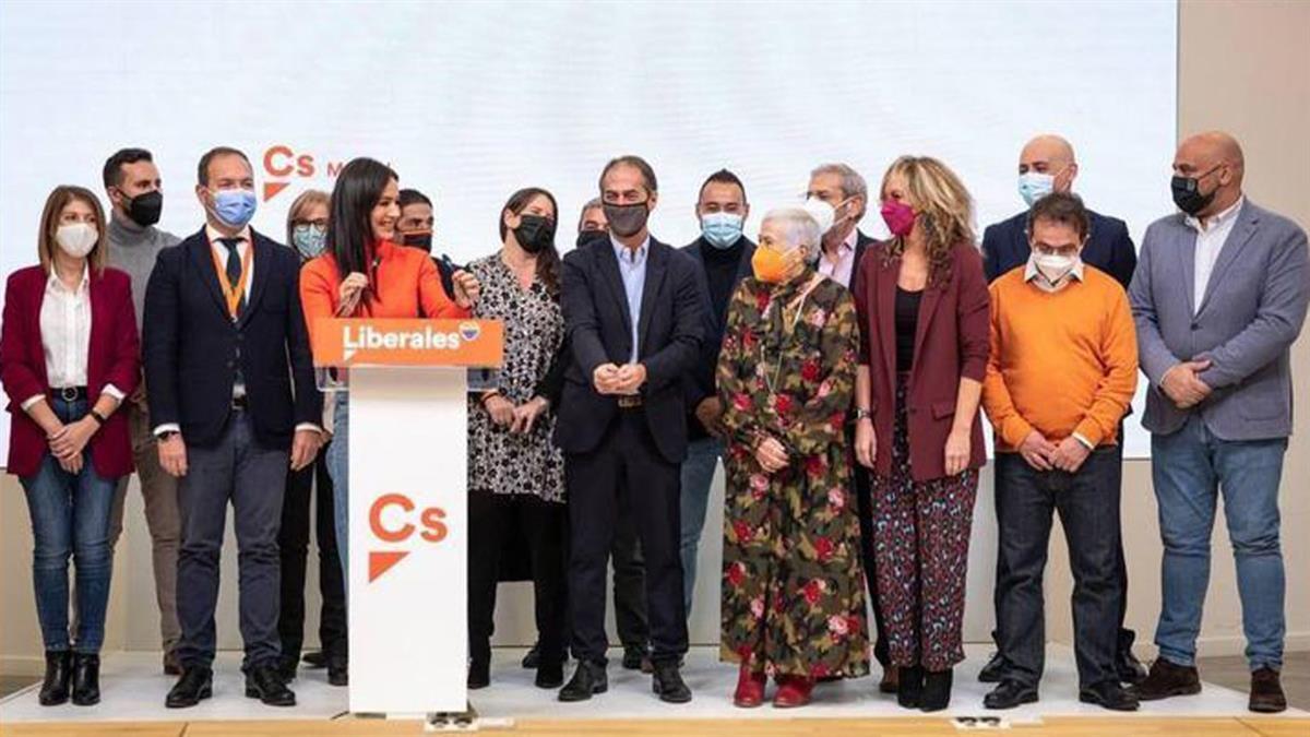 El portavoz de Ciudadanos se posiciona frente a Villacís, de cuyo comité ejecutivo forma parte