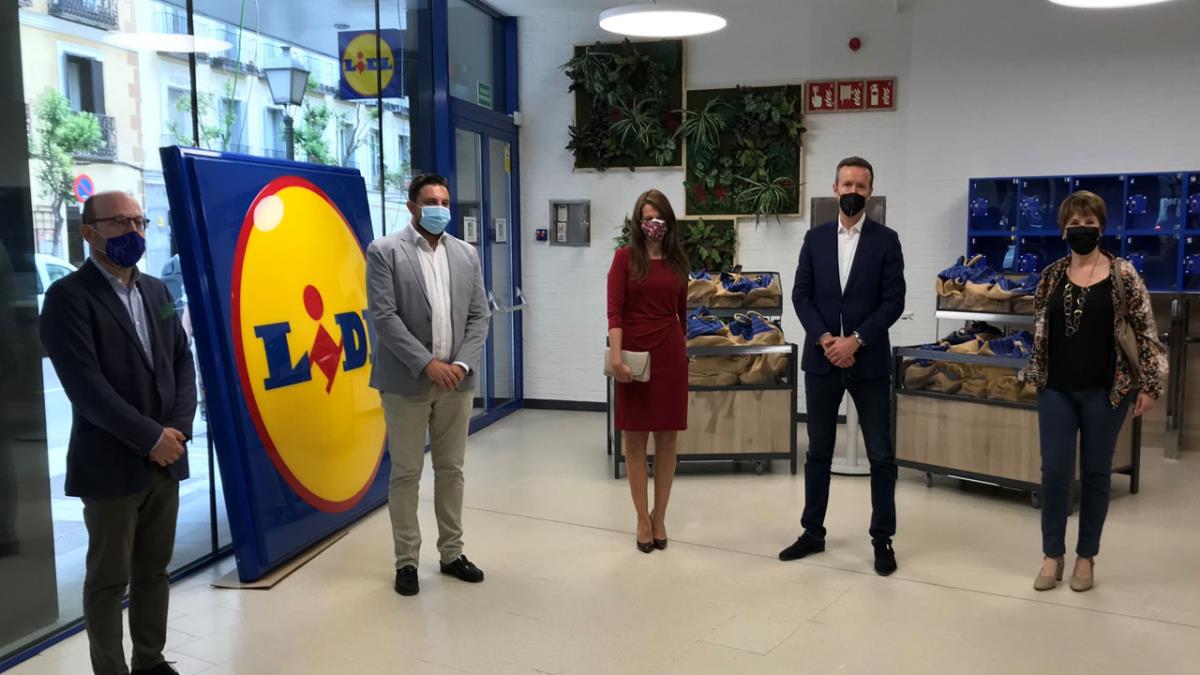 Este establecimiento se ubica en la calle Fuencarral 101, y cuenta con 1.660 metros cuadrados