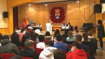 Los institutos Pedro Duque y San Nicasio disputan este viernes la final de la II Liga de Debate Escolar de Leganés 