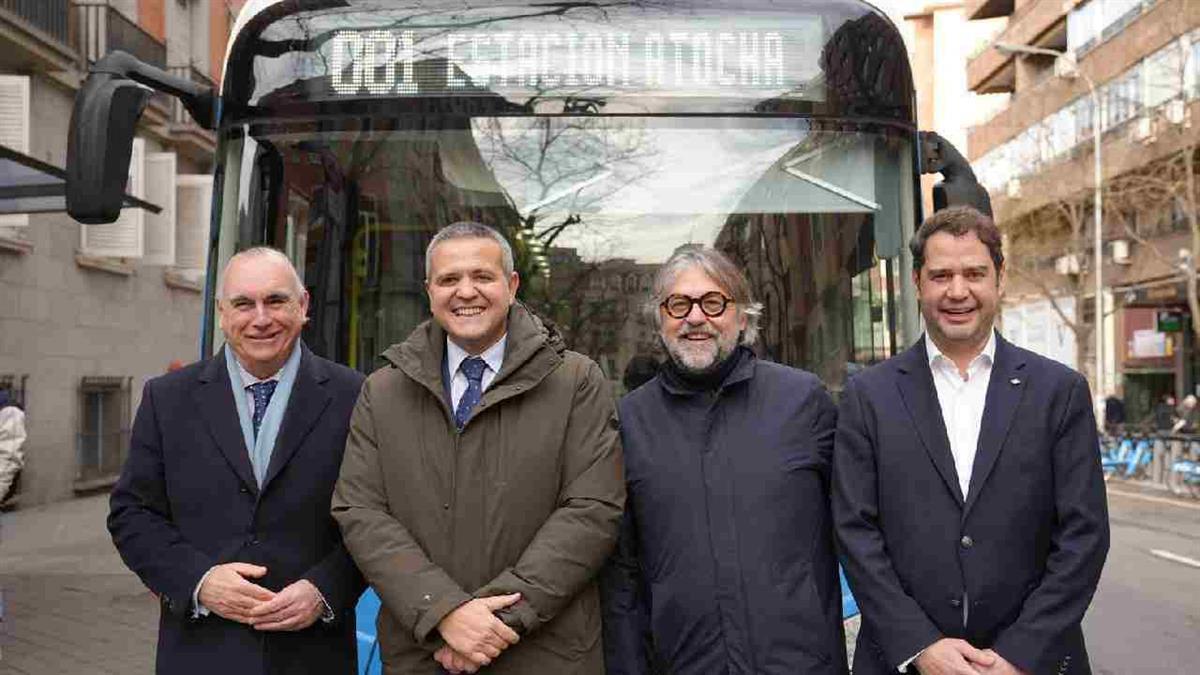 ‘Libros a la Calle’ busca incentivar la lectura, ofrecer una visión cercana de los autores y resaltar los principales premios literarios anuales
