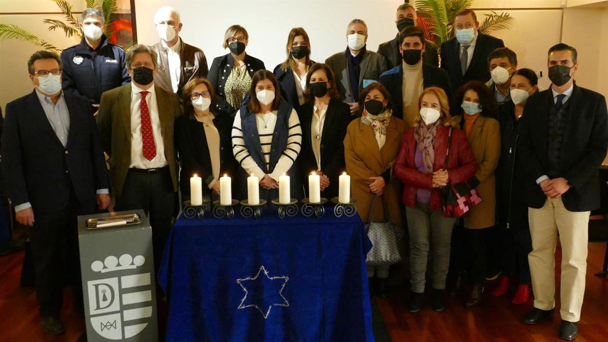 En la ceremonia han estado presentes los familiares de tres mostoleños asesinados en Mauthausen-Gusen