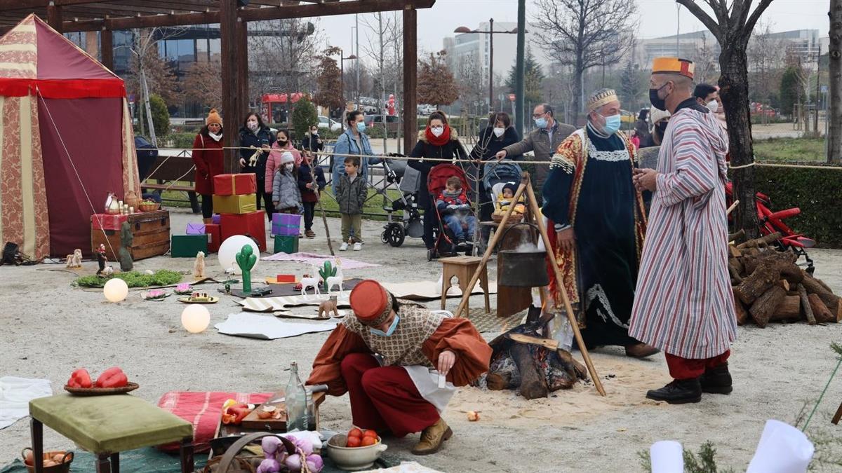Los niños y niñas podrán ver a sus majestades de Oriente los días 3 y 4 en las jaimas donde preparan la cabalgata de la tarde del 5 de enero 