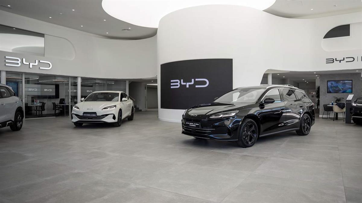 Lanzamiento de la nueva gama Seal 6 DM-i de la mano de BYD Astara Retail en Madrid