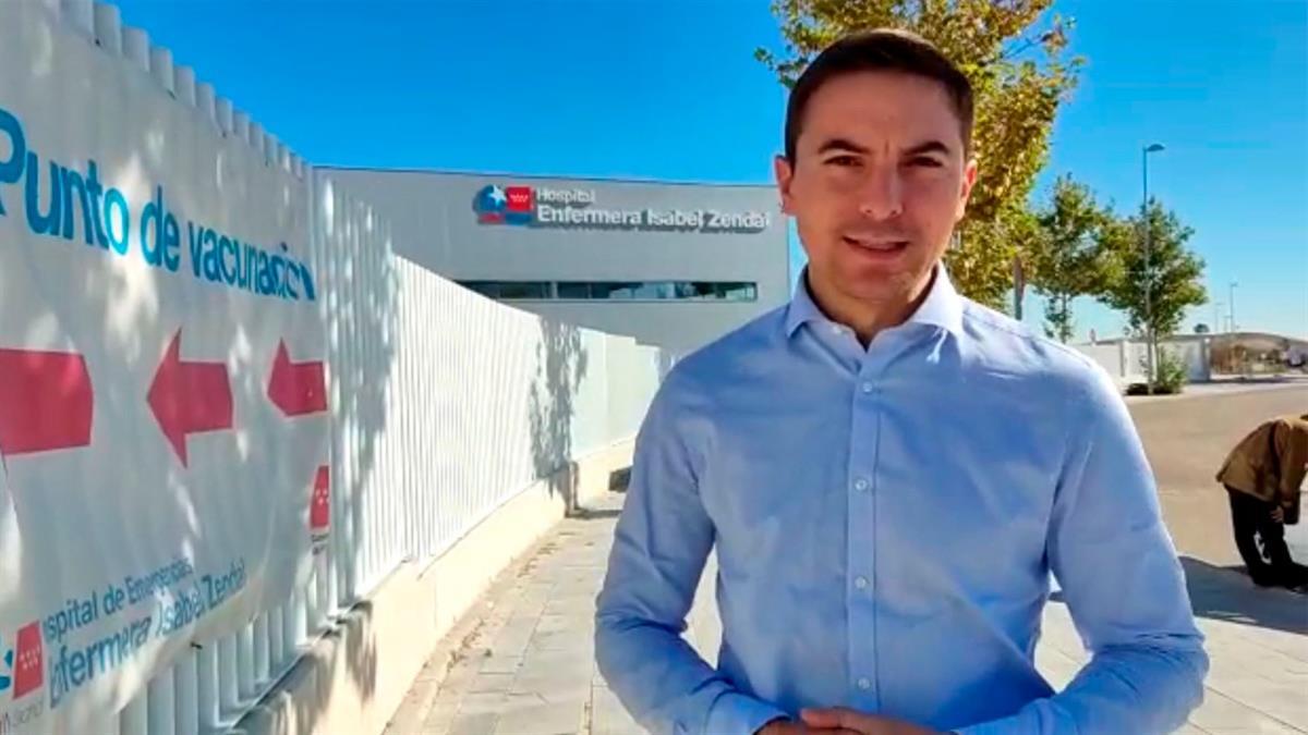 Afirma que hay "cientos de profesionales" para "decenas de pacientes"