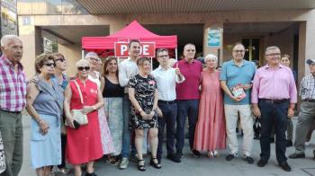 El socialista visita Leganés en su penúltimo día de campaña electoral