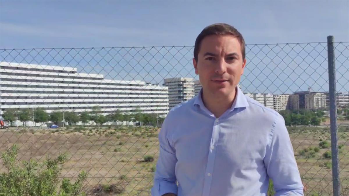 El portavoz socialista ha solicitado la gratuidad del abono de transporte hasta diciembre