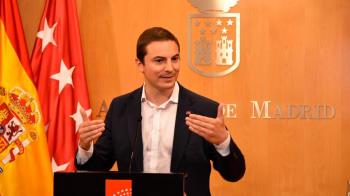 El líder de los socialistas califica de "subasta" la política de impositiva que esta haciendo el PP y VOX