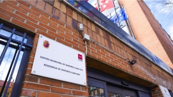 La candidata del PSOE plantea mejorar barrios y servicios y reforzar las políticas contra la soledad de las personas mayores