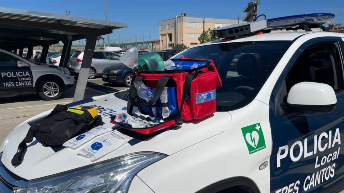 Los vehículos policiales incorporarán una mochila con torniquete, material de curas e inmovilización y cánulas orofaringeas