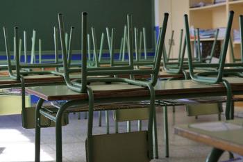 Lee toda la noticia 'Los colegios, cerrados hasta el lunes
'