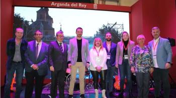 El alcalde de nuestra ciudad, Guillermo Hita, nos cuenta las novedades que presenta a los miles de visitantes del stand de FITUR 