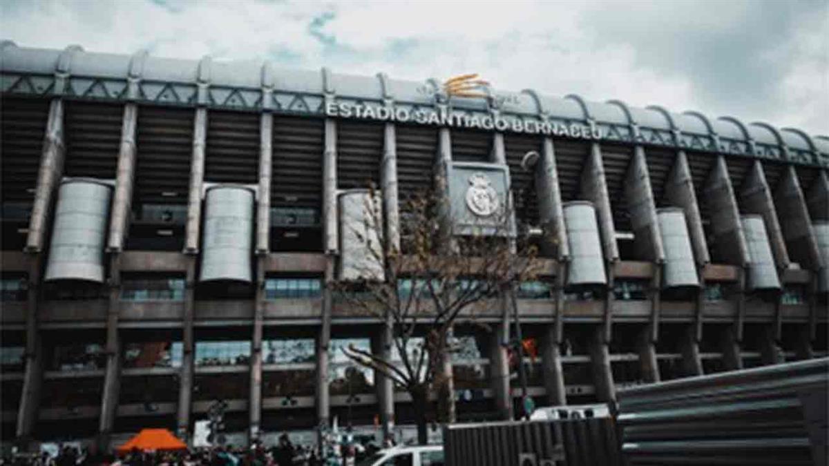 Los blancos vuelven a tener alguna esperanza tras los tropiezos que están viviendo los jugadores de Xavi en las últimas jornadas