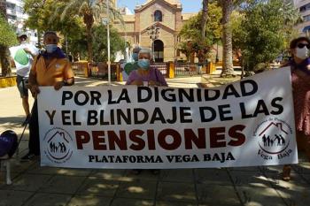 Entre las peticiones del colectivo social se incluyen pensiones y residencias "dignas"