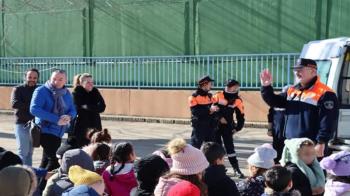 Los alumnos han tenido la oportunidad de conocer por dentro los vehículos 