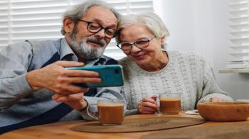 Los mayores podrán asistir a un curso sobre el manejo del móvil