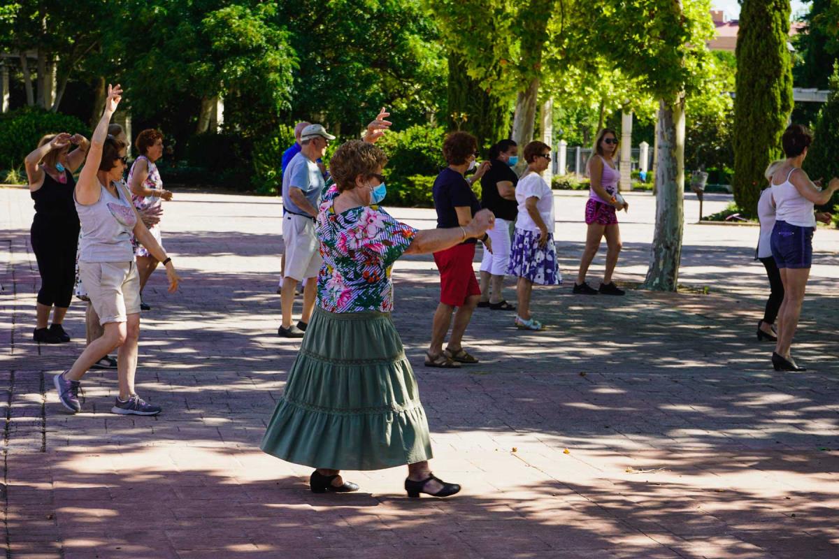 Se realizarán en espacios abiertos, con distancia y aforo limitado a 12 personas por sesión