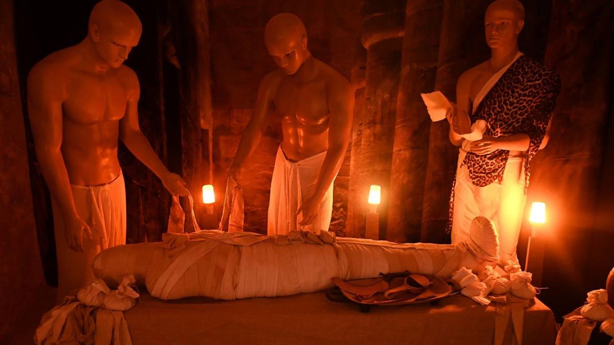 Desde el 14 de febrero y hasta finales de junio se puede visitar la exposición Tesoros de Egipto que incluye más de 150 reproducciones y recreaciones 