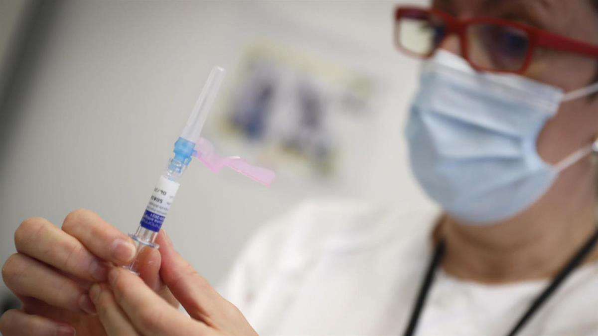 Serán citados por SMS para  acudir al Hospital público Enfermera Isabel Zendal o al WiZink Center