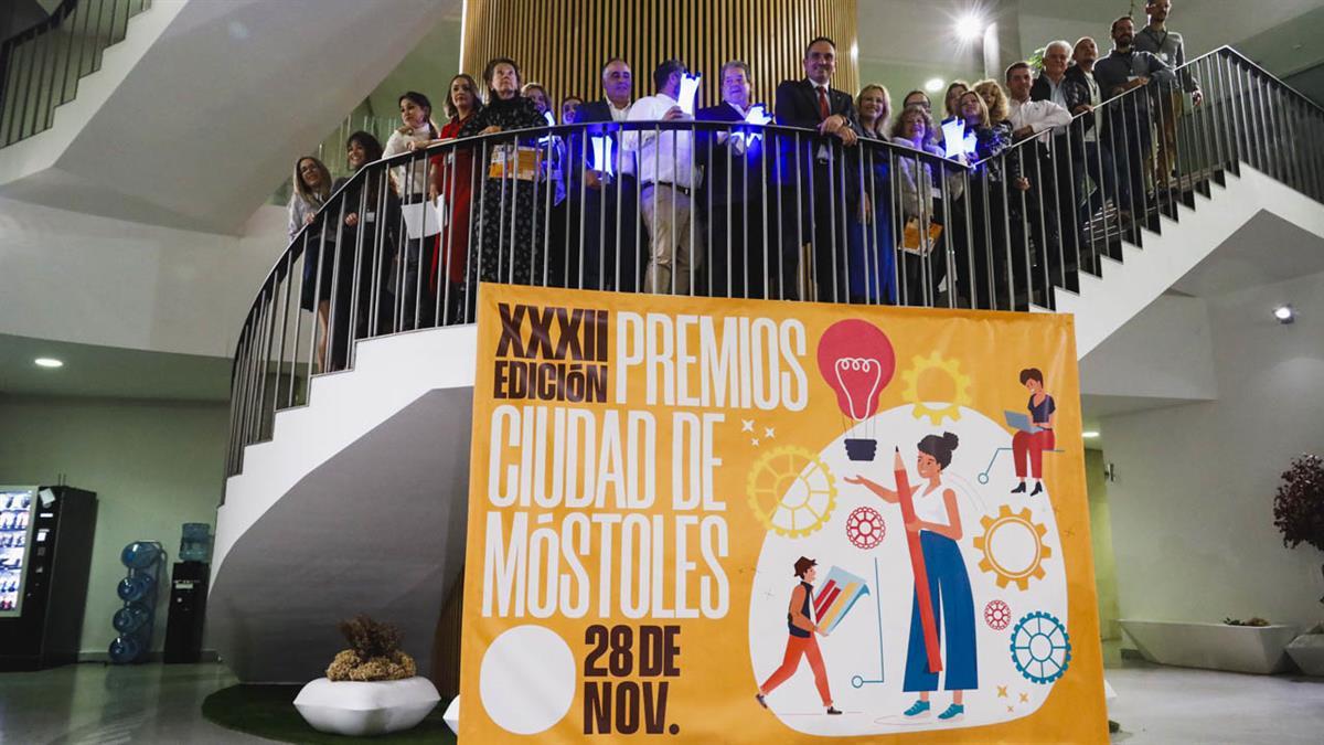 Se entregaron cinco galardones y dos menciones de honor