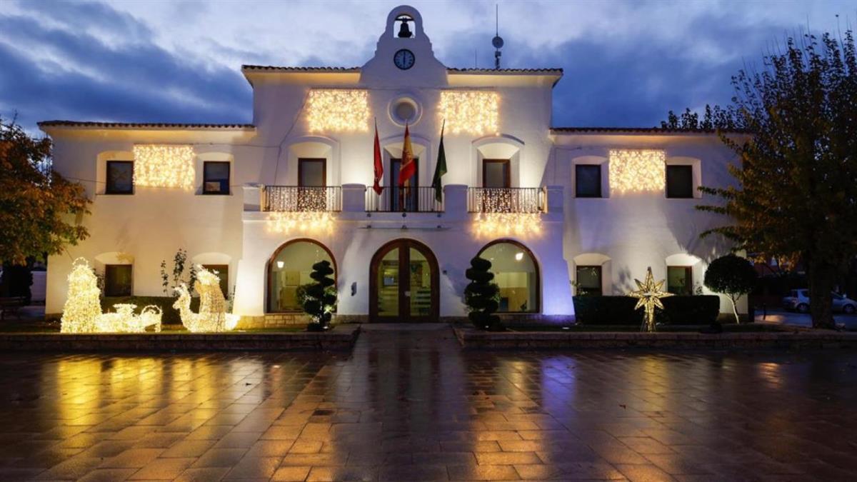 Todos los adornos y elementos decorativos son 100% LED