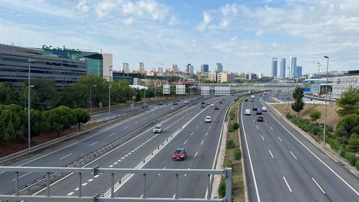 En estos tres primeros meses, la M-30 ha contabilizado una media de 31,5 millones de desplazamientos al mes y 1.036.000 de desplazamientos al día
