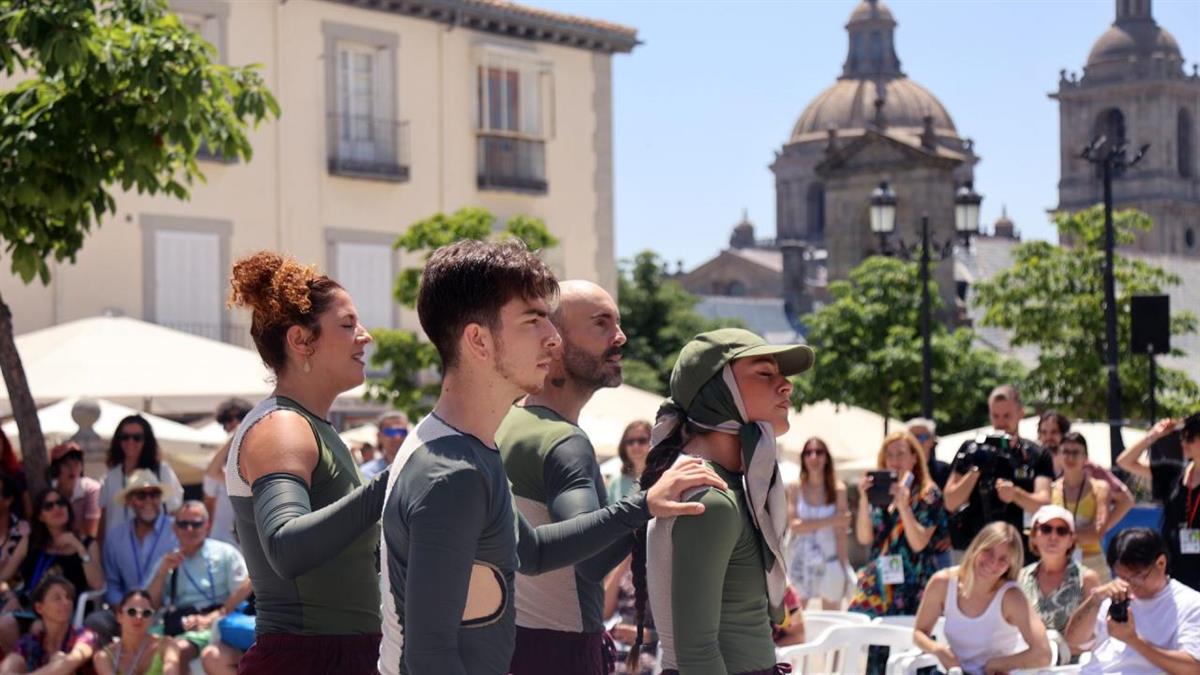 El Real Coliseo Carlos III y el Teatro Auditorio acogerán diversas propuestas