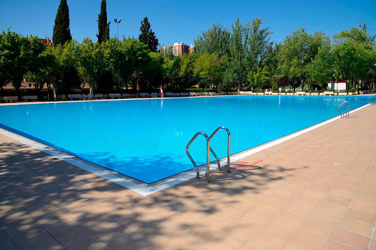 ¿Cómo podremos bañarnos en la capital este verano? Estas son las normas y recomendaciones en la "nueva normalidad"