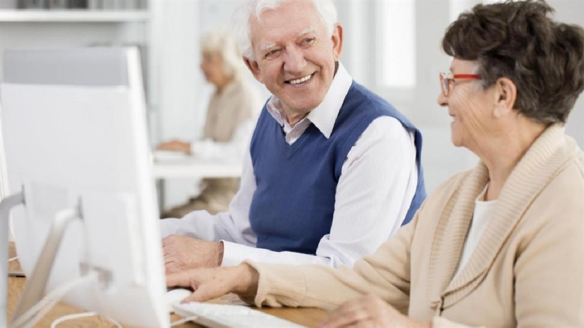 La Comunidad de Madrid participa en un encuentro de equipos de dirección y trabajo social de centros de mayores