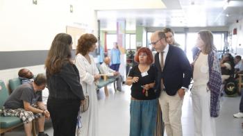 El delegado de Políticas Sociales, Familia e Igualdad  ha visitado el centro de acogida Puerta Abierta
