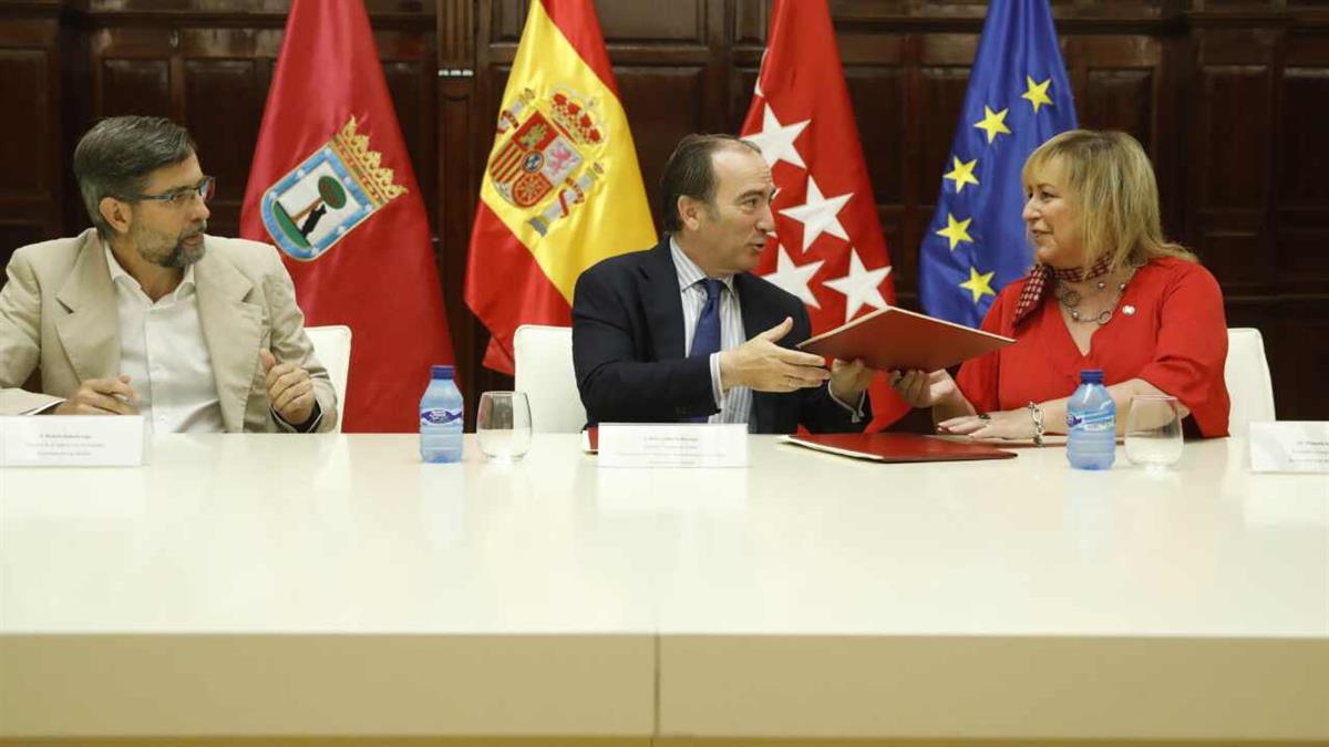 El Ayuntamiento de Madrid se suma al Colegio de Administradores de Fincas para poner fin a los pisos turísticos ilegales