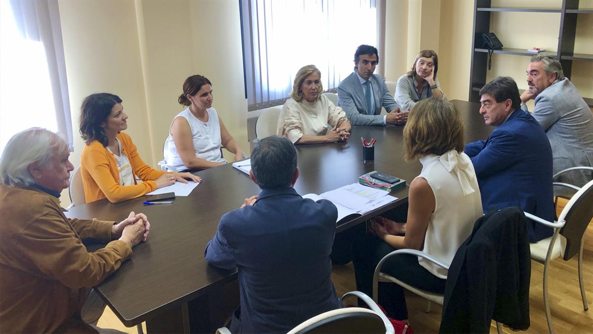 La consejera Dancausa se ha reunido con los alcaldes de los 12 municipios que conforman la Mancomunidad 2016 