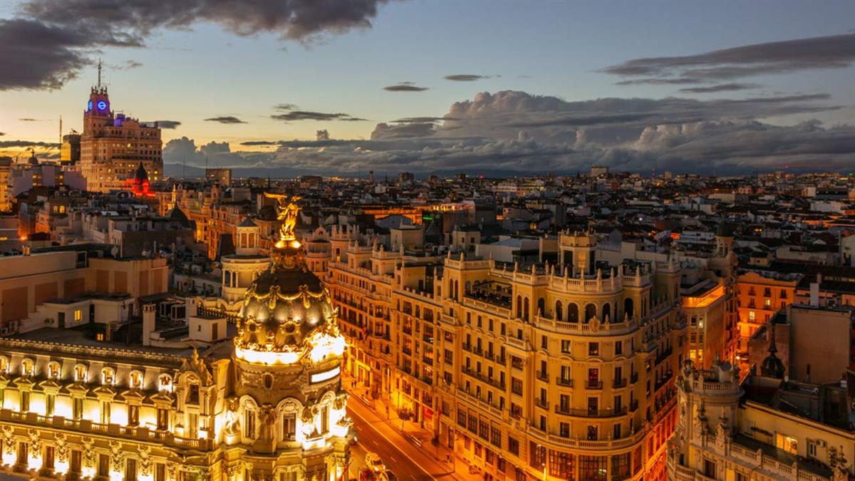 Ubicada en el centro de España, se alza Madrid, cuna del arte en todas sus vertientes
