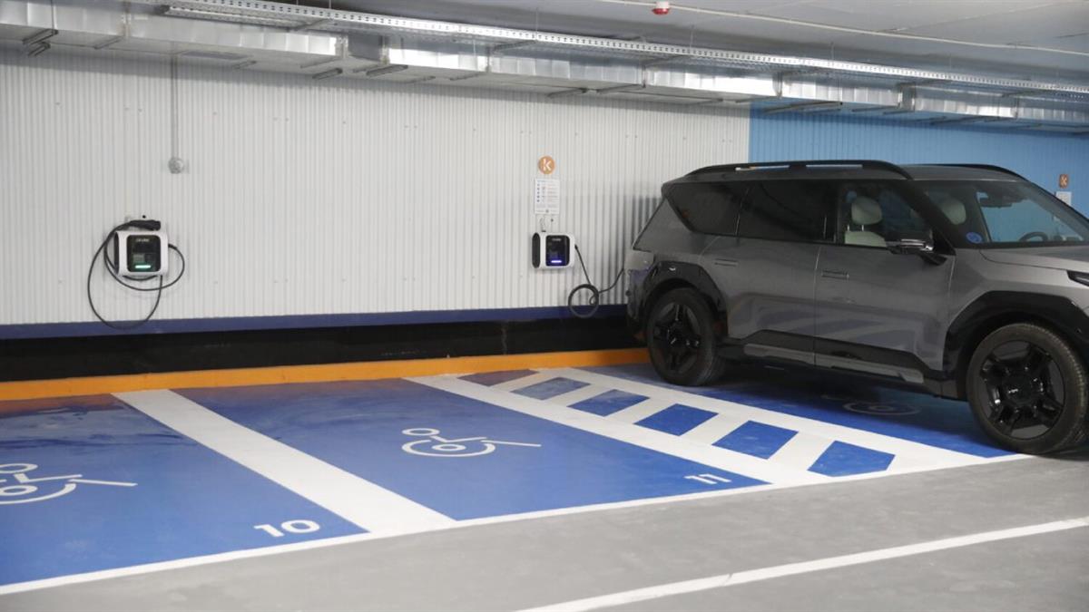 El Ayuntamiento aprueba un nuevo contrato que incluye la creación de otros nuevos