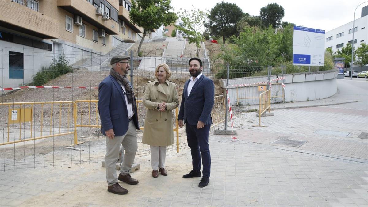 A punto de finalizar la segunda fase de reurbanización del entorno de la calle Sierra Toledana 