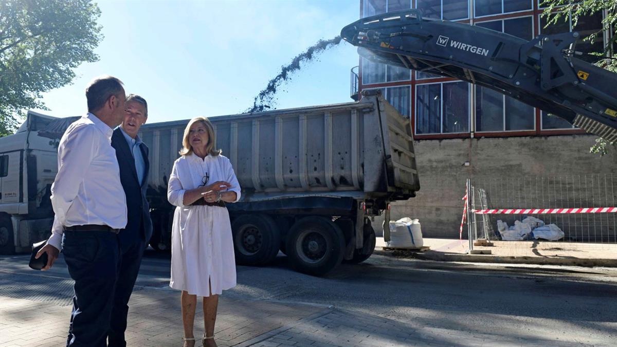 Unas labores que renovarán el pavimento de 266 calles en los 21 distritos