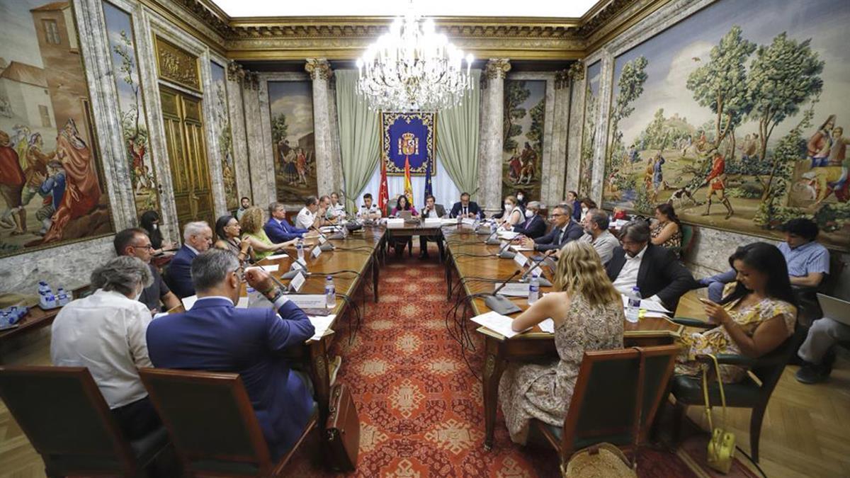 El gobierno regional apoya la mejora de estos cuerpos con 74 millones de euros