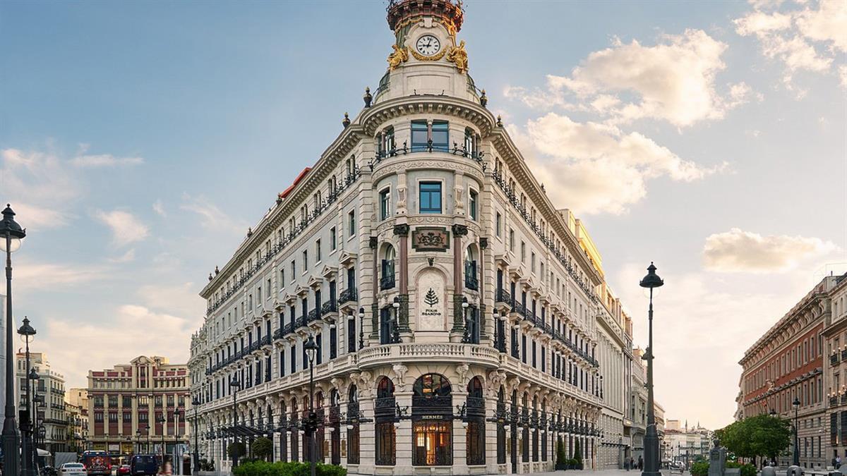 El alcalde se ha reunido con los responsables del principal consorcio de turismo de lujo norteamericano para impulsar la candidatura 
