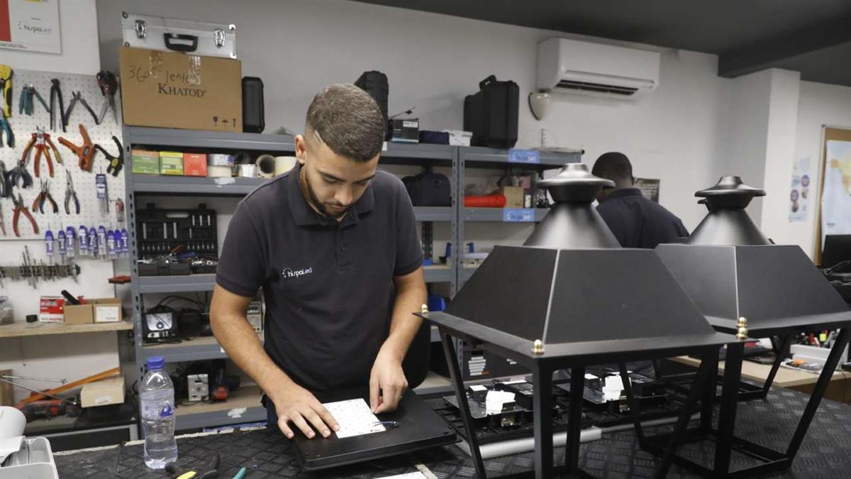 La capital cerró el mes con 4.507 desempleados menos que en noviembre del año pasado