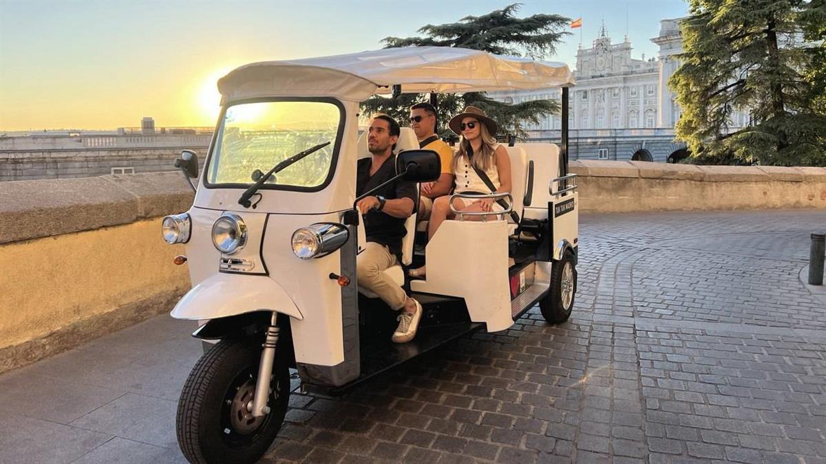 El alcalde de Madrid, José Luis Martínez-Almeida, afirma estar trabajando en ello