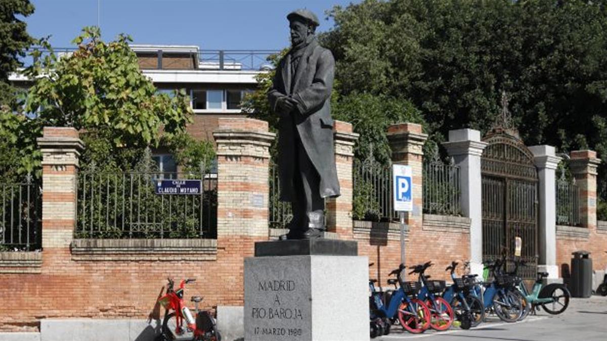 La cuesta de Moyano será la gran protagonista del150º aniversario del nacimiento del escritor, tal y como ha trasladado Andrea Levy 