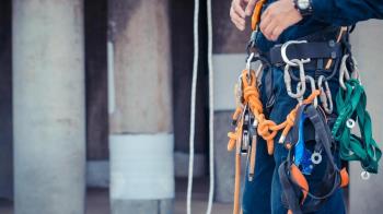 El Instituto Regional de Seguridad y Salud en el Trabajo se centra este verano en la prevención de los riesgos asociados al calor, especialmente en sectores como la Construcción