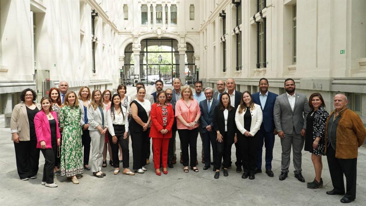 La vicealcaldesa recibe a representantes de ocho países miembros de un programa de desarrollo social del Banco Mundial